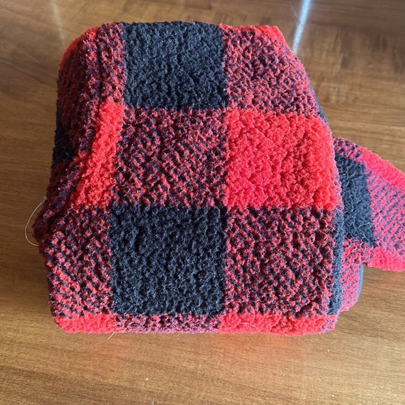 Old Navy Buffalo plaid fleece Sherpa hooded jacket with pockets - Picture 4 of 4